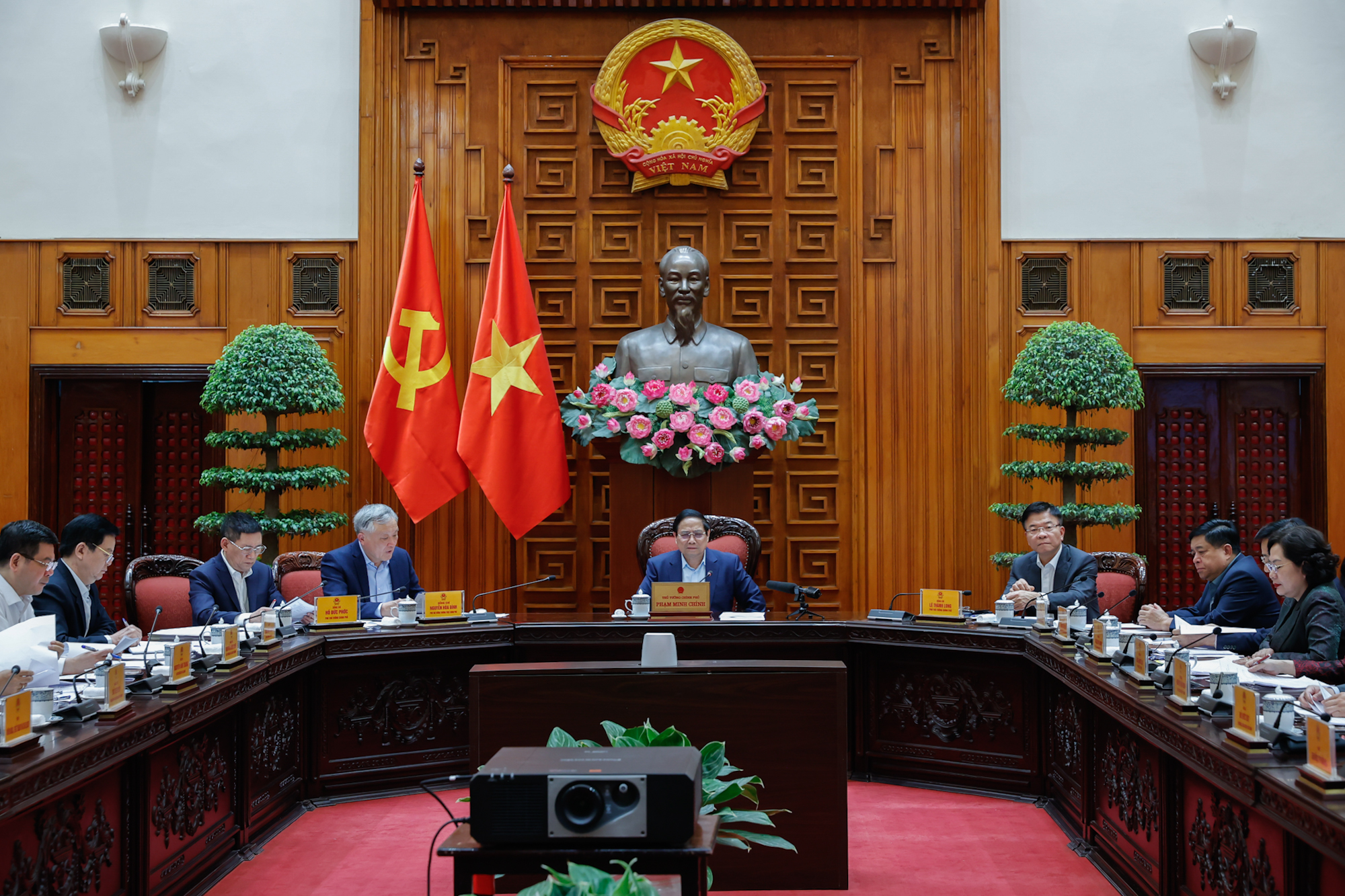 Thủ tướng: Tiếp tục giải quyết các quan tâm của phía Hoa Kỳ bằng biện pháp thuế quan và phi thuế quan- Ảnh 1.