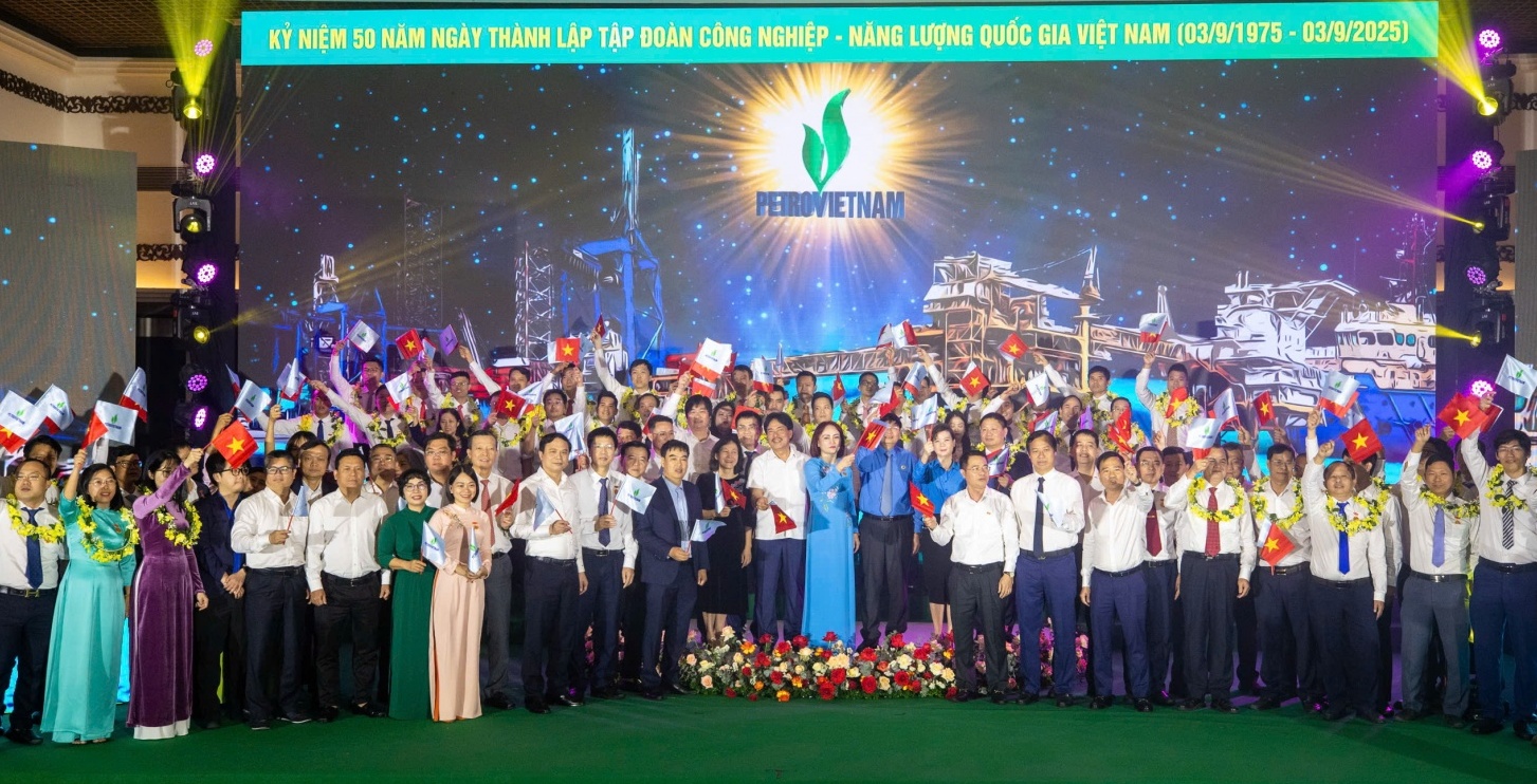 [VIDEO] Người lao động Petrovietnam nêu cao tinh thần sáng tạo, vững tin bước vào kỷ nguyên mới