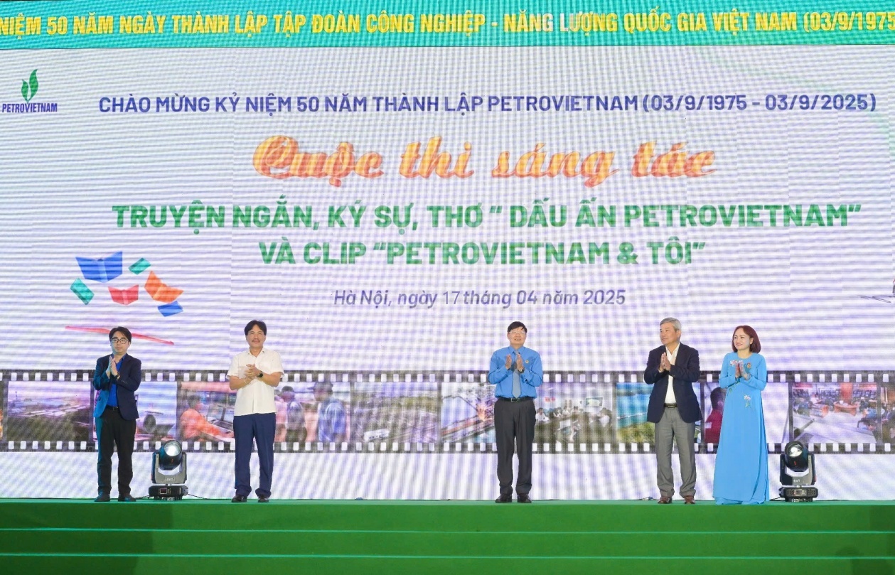 Phát động cuộc thi sáng tác nhân kỷ niệm 50 năm thành lập Petrovietnam