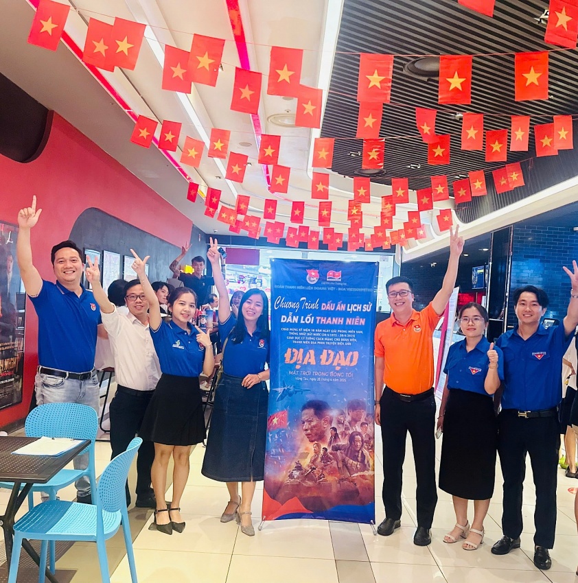 Đoàn Thanh niên Vietsovpetro tổ chức chương trình “Dấu ấn lịch sử - Dẫn lối thanh niên” Đoàn Thanh niên Vietsovpetro tổ chức chương trình “Dấu ấn lịch sử Dẫn lối thanh niên”