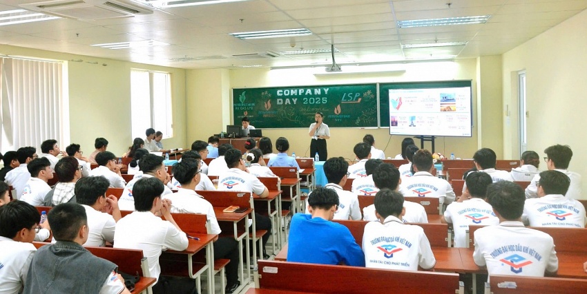 Rộng mở tương lai nghề nghiệp tại Ngày hội “Company Day 2025” của PVU Rộng mở tương lai nghề nghiệp tại Ngày hội “Company Day 2025” của PVU