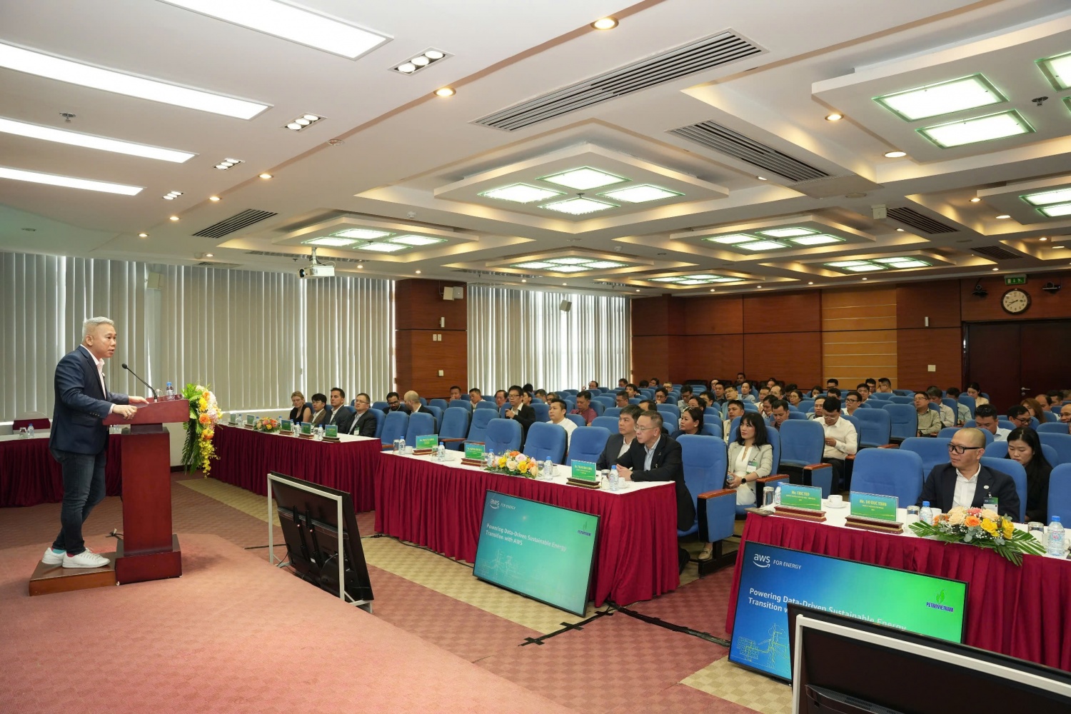 Nâng cao vai trò của công nghệ số trong hành trình thúc đẩy nền công nghiệp - năng lượng xanh Nâng cao vai trò của công nghệ số trong hành trình thúc đẩy nền công nghiệp - năng lượng xanh