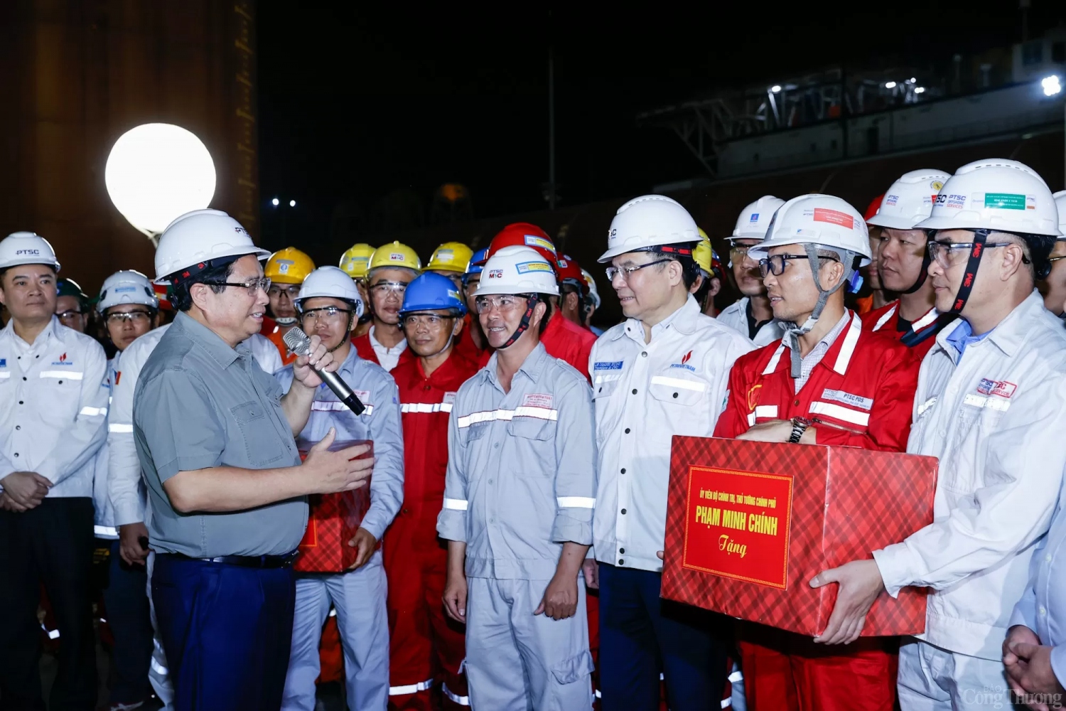 Bài 1: Khi doanh nghiệp nhà nước vươn mình Bài 1: Khi doanh nghiệp nhà nước vươn mình