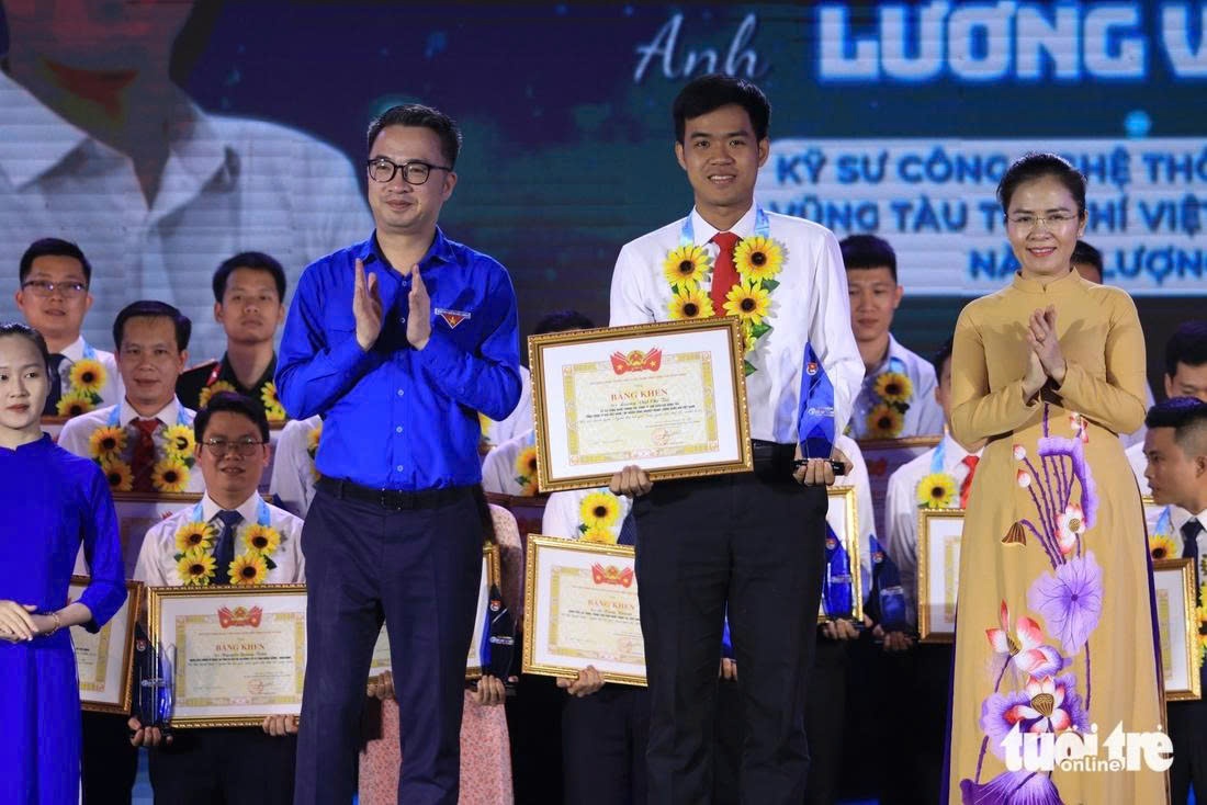 “Người thợ trẻ giỏi” toàn quốc lần thứ XV– anh Lương Việt Chí Tài – PV GAS VUNG TAU “Người thợ trẻ giỏi” toàn quốc lần thứ XV– anh Lương Việt Chí Tài – PV GAS VUNG TAU