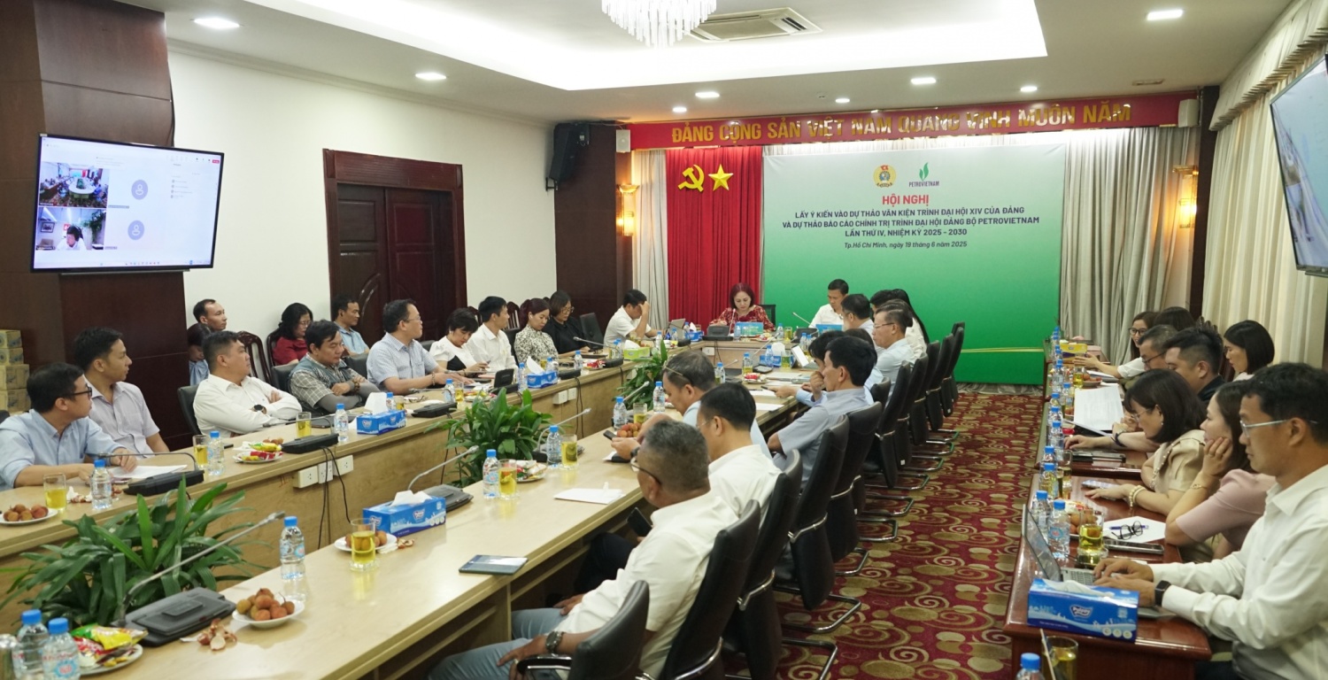 Công đoàn Petrovietnam tiếp tục lấy ý kiến xây dựng văn kiện Đại hội Đảng bộ Tập đoàn lần thứ IV Công đoàn Petrovietnam tiếp tục lấy ý kiến xây dựng văn kiện Đại hội Đảng bộ Tập đoàn lần thứ IV