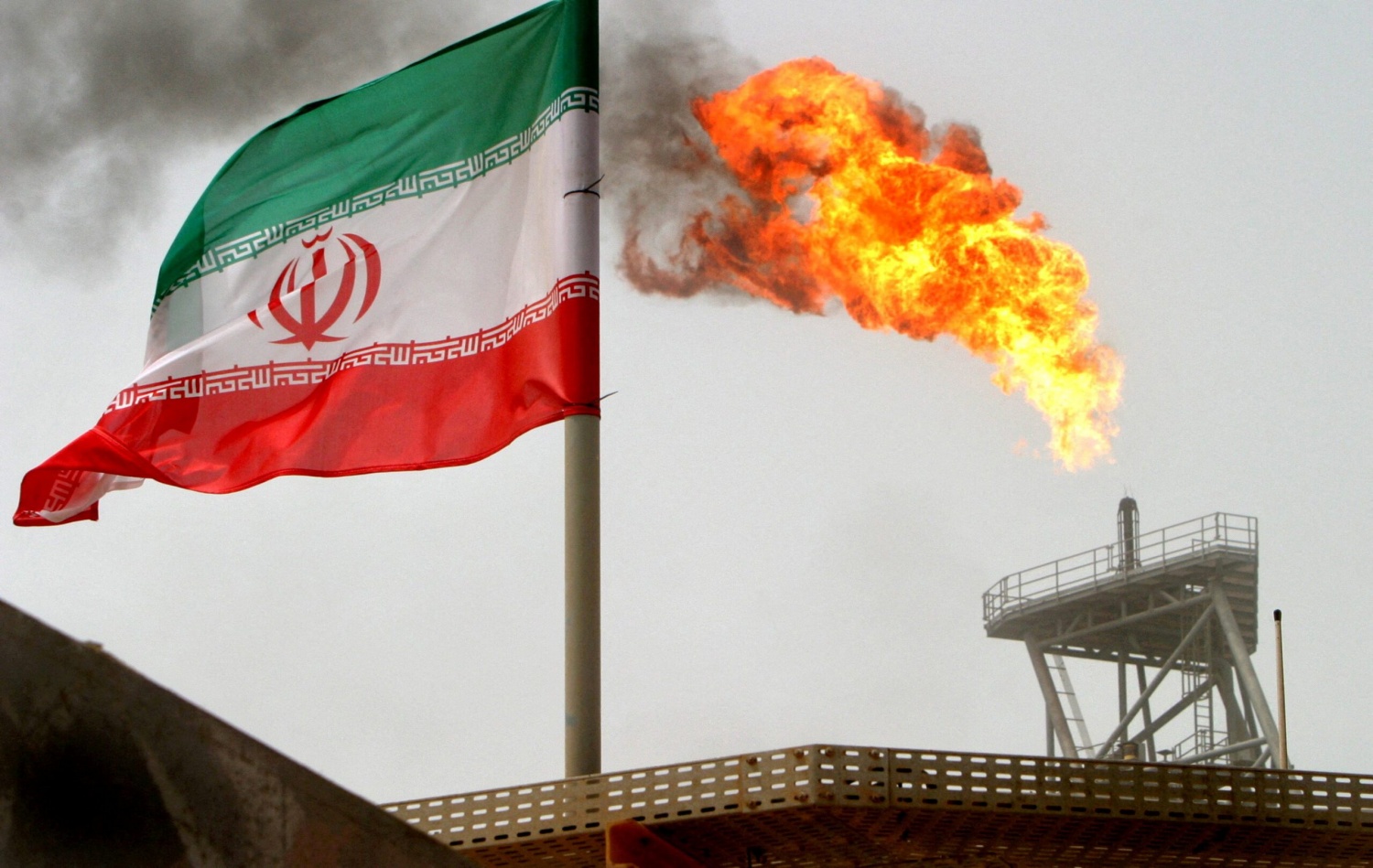 Tại sao hoạt động xuất khẩu dầu mỏ của Iran không bị ảnh hưởng bởi chiến tranh? Tại sao hoạt động xuất khẩu dầu mỏ của Iran không bị ảnh hưởng bởi chiến tranh?