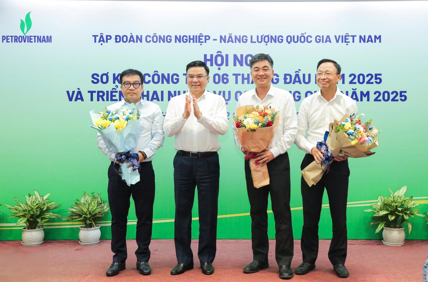 PVFCCo-Phú Mỹ hoàn thành toàn diện kế hoạch quản trị 6 tháng đầu năm 2025 PVFCCo Phú Mỹ hoàn thành toàn diện kế hoạch quản trị 6 tháng đầu năm 2025