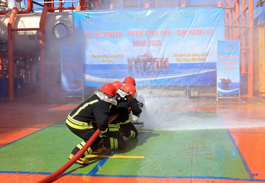 Hội thi ATVSLĐ – PCCN tại giàn FPU-Đại Hùng 01, năm 2025 Hội thi An toàn vệ sinh lao động - Phòng chống cháy nổ năm 2025 tại giàn FPU-Đại Hùng 01
