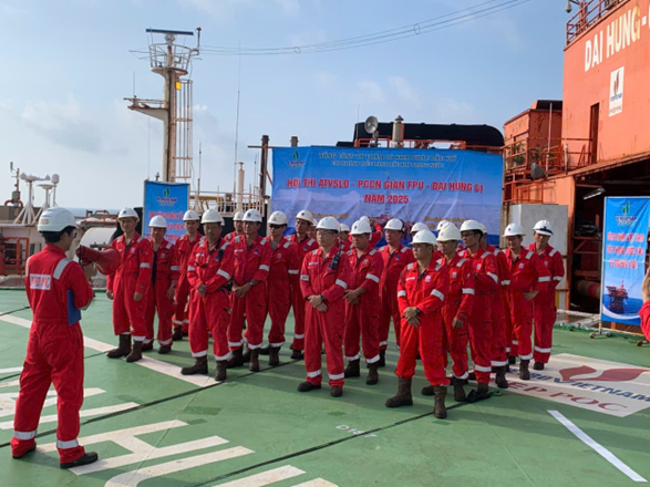 Hội thi ATVSLĐ – PCCN tại giàn FPU-Đại Hùng 01, năm 2025 Hội thi An toàn vệ sinh lao động - Phòng chống cháy nổ năm 2025 tại giàn FPU-Đại Hùng 01