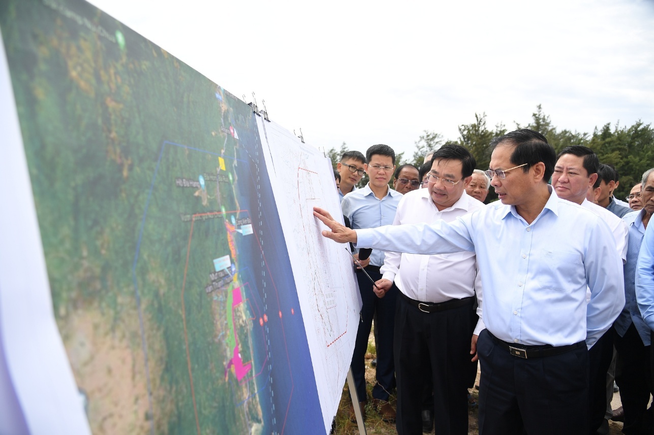 Petrovietnam tham gia đoàn công tác của Chính phủ và các Bộ, ngành làm việc với địa phương dự án điện hạt nhân Ninh Thuận 1 và 2 Petrovietnam tham gia đoàn công tác của Chính phủ và các Bộ, ngành làm việc với địa phương dự án điện hạt nhân Ninh Thuận 1 và 2