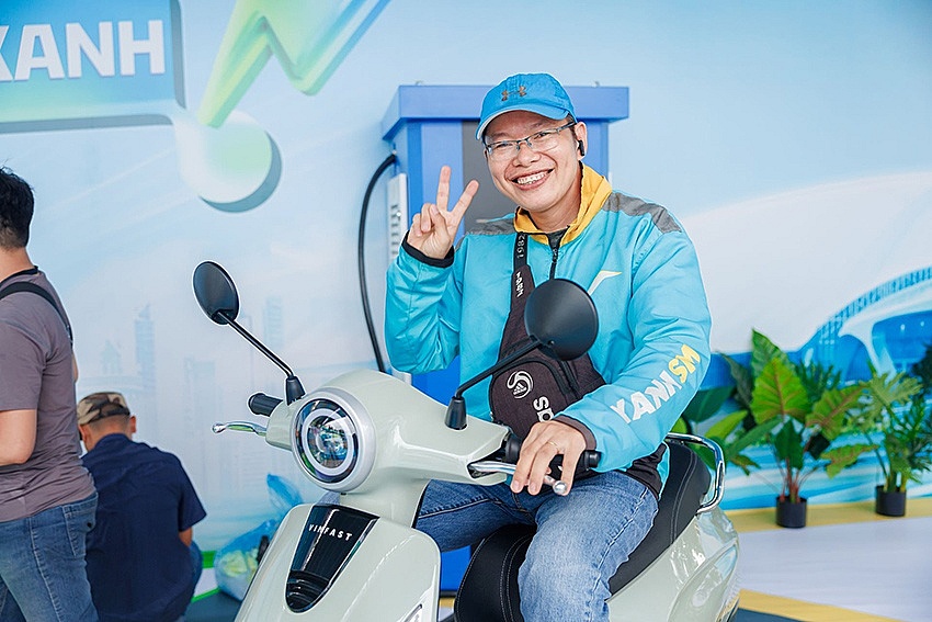 Sự kiện thu xe xăng, lên đời xe xanh tại TP. HCM trở thành ngày hội của giới tài xế dịch vụ Sự kiện thu xe xăng, lên đời xe xanh tại TP HCM trở thành ngày hội của giới tài xế dịch vụ