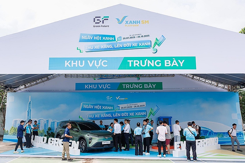 Sự kiện thu xe xăng, lên đời xe xanh tại TP. HCM trở thành ngày hội của giới tài xế dịch vụ Sự kiện thu xe xăng, lên đời xe xanh tại TP HCM trở thành ngày hội của giới tài xế dịch vụ