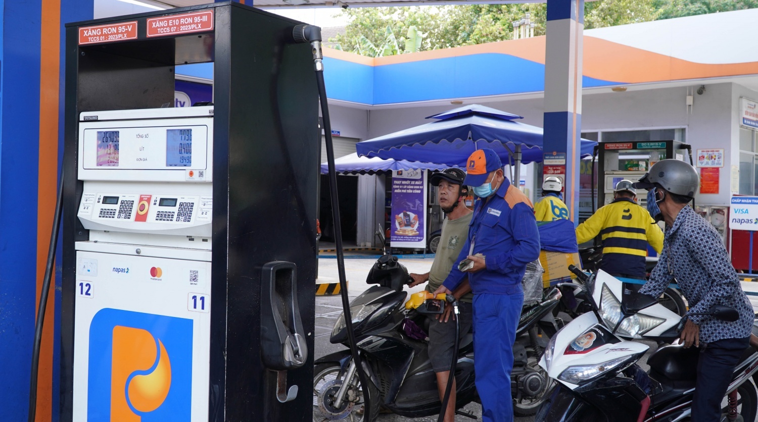 PVOIL tiên phong triển khai kinh doanh xăng sinh học E10 RON95, sẵn sàng cho lộ trình phát triển năng lượng sạch PVOIL tiên phong triển khai kinh doanh xăng sinh học E10 RON95, sẵn sàng cho lộ trình phát triển năng lượng sạch