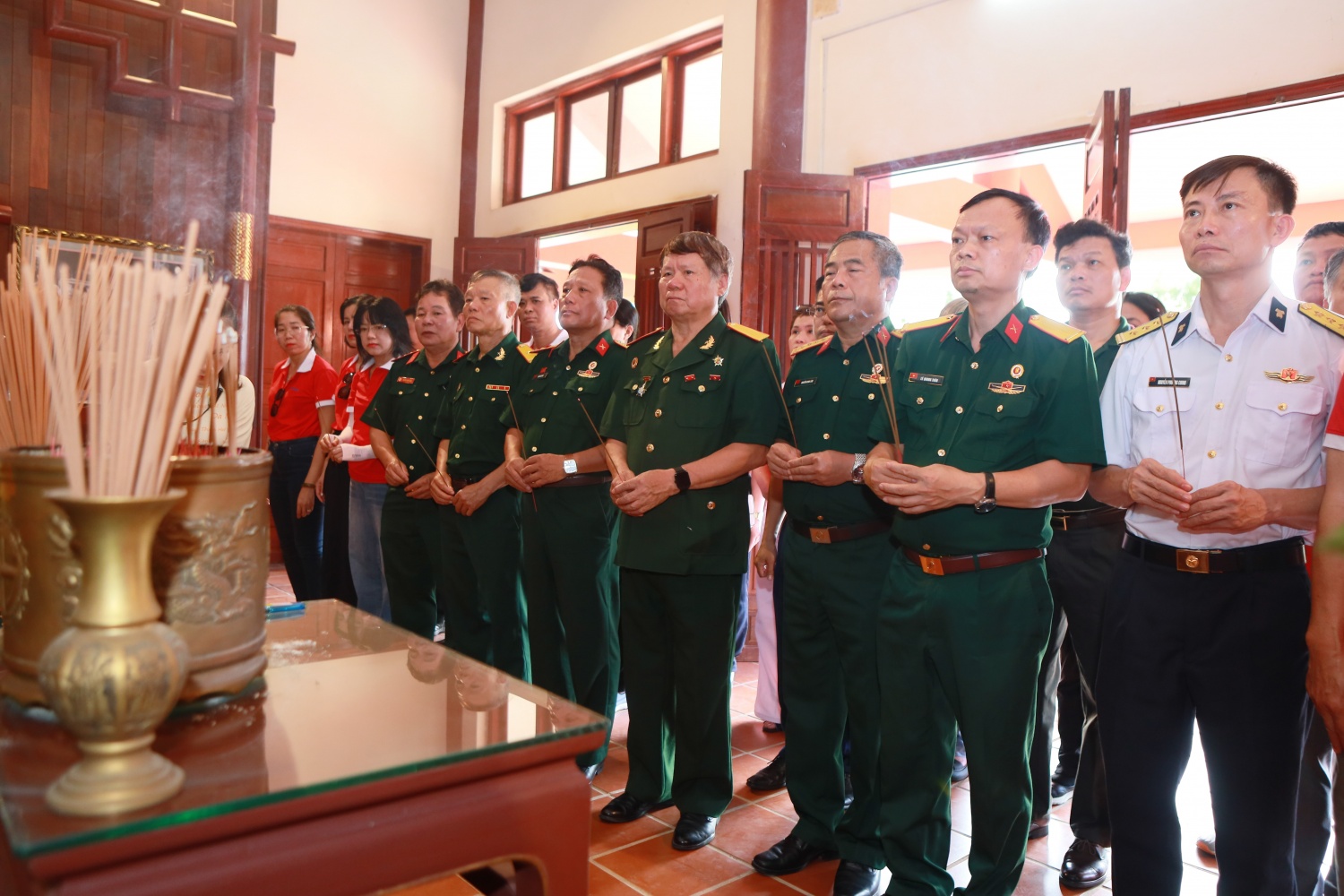Lan tỏa nghĩa tình Petrovietnam trong hành trình về nguồn tại Quảng Ngãi Lan tỏa nghĩa tình Petrovietnam trong hành trình về nguồn tại Quảng Ngãi
