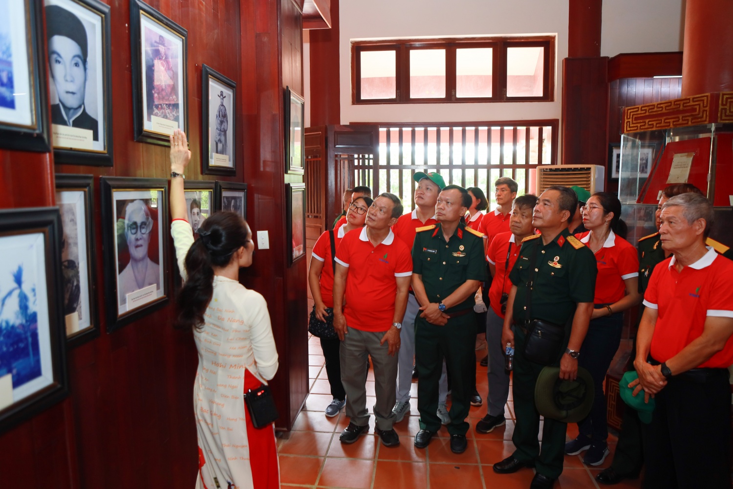 Lan tỏa nghĩa tình Petrovietnam trong hành trình về nguồn tại Quảng Ngãi Lan tỏa nghĩa tình Petrovietnam trong hành trình về nguồn tại Quảng Ngãi