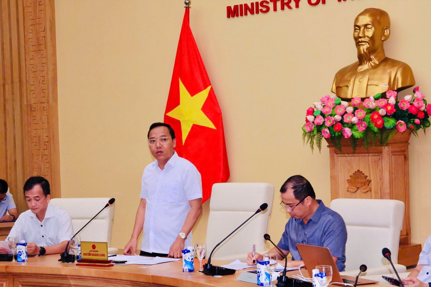 TS Nguyễn Quốc Thập: Cần cơ chế mua bán điện trực tiếp cho các dự án LNG TS Nguyễn Quốc Thập: Cần cơ chế mua bán điện trực tiếp cho các dự án LNG