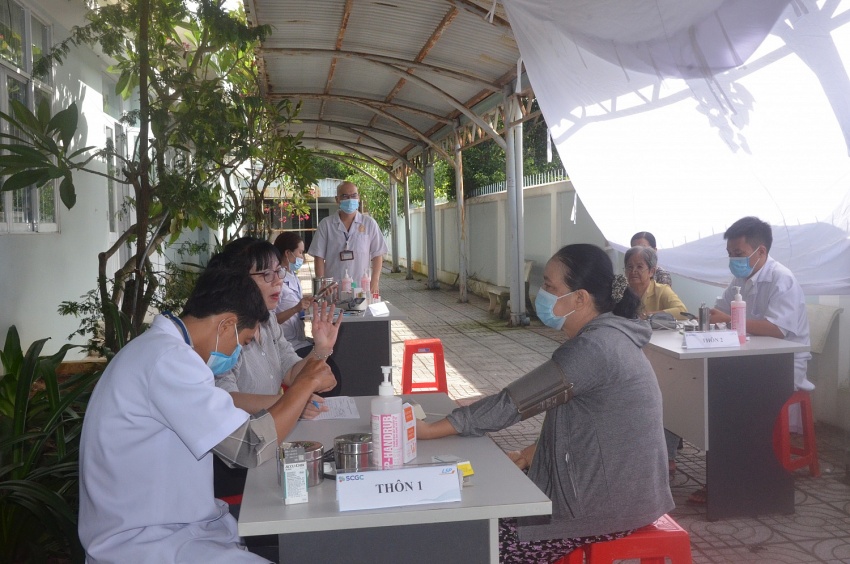 LSP khởi động chương trình “Chung tay chăm sóc sức khỏe cộng đồng” lần thứ 11 tại xã đảo Long Sơn Khởi động chương trình “Chung tay chăm sóc sức khỏe cộng đồng” lần thứ 11 tại xã đảo Long Sơn