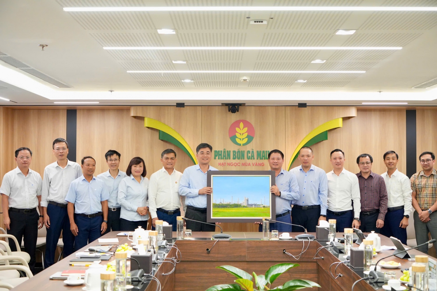 PVCFC – BSR tăng cường hợp tác chiến lược: Mở rộng sang quản trị và M&A chuỗi giá trị khâu sau PVCFC và BSR tăng cường hợp tác chiến lược: Mở rộng sang lĩnh vực quản trị và M&A chuỗi giá trị khâu sau