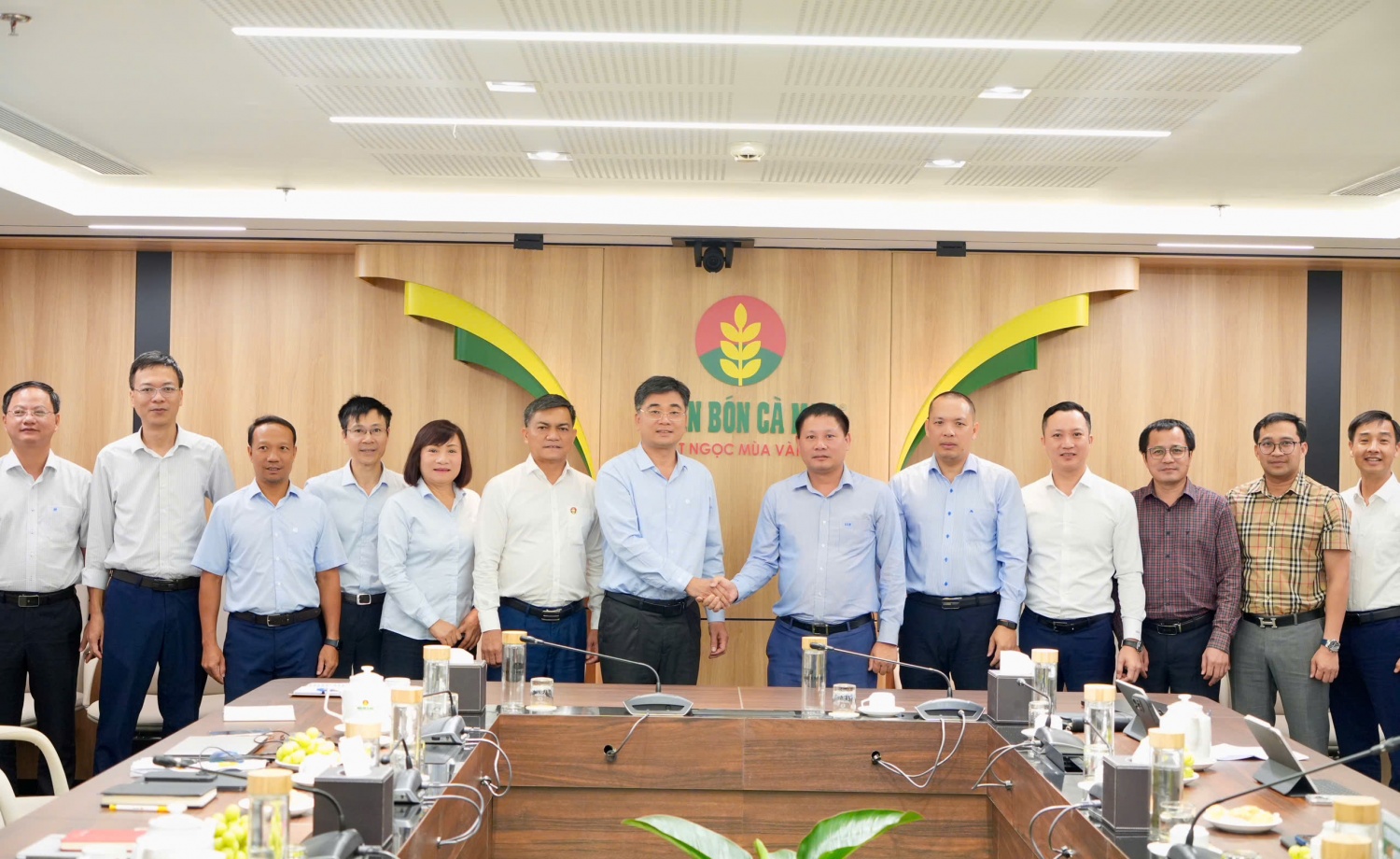 PVCFC – BSR tăng cường hợp tác chiến lược: Mở rộng sang quản trị và M&A chuỗi giá trị khâu sau PVCFC và BSR tăng cường hợp tác chiến lược: Mở rộng sang lĩnh vực quản trị và M&A chuỗi giá trị khâu sau