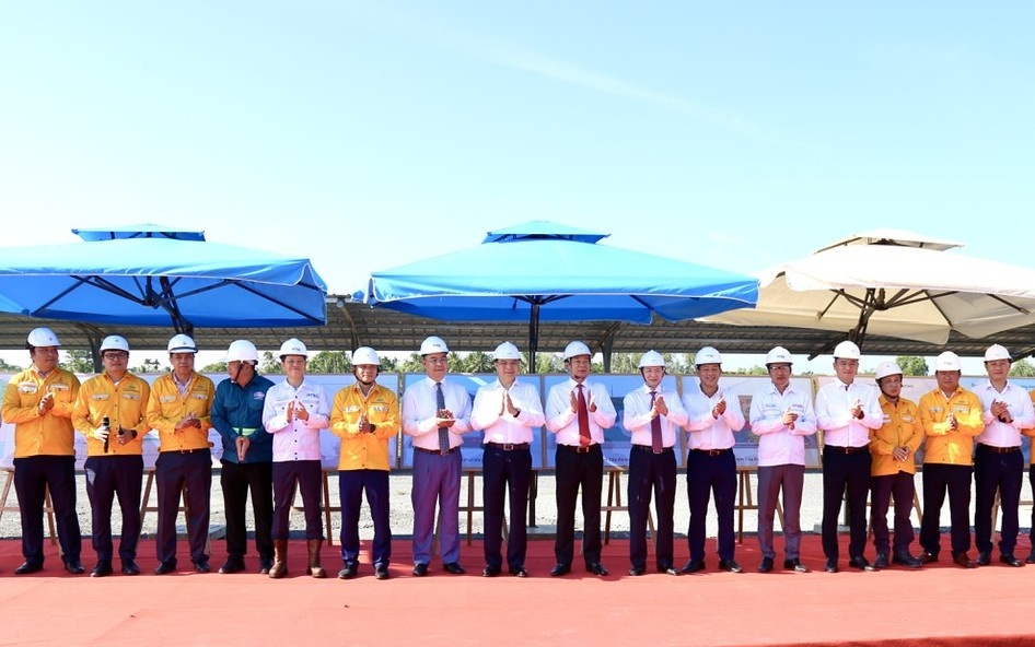 Đường ống dẫn khí Lô B - Ô Môn bám đường găng tiến độ, đồng bộ chuỗi dự án khí - điện