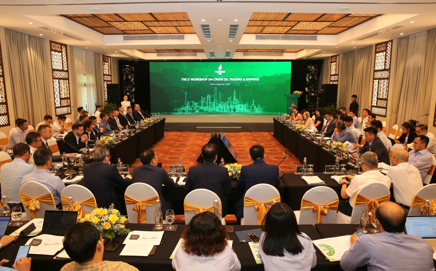 BSR cam kết cùng đối tác xây dựng quan hệ bền chặt, cùng nhau vượt qua thách thức BSR cam kết cùng đối tác xây dựng quan hệ bền chặt, cùng nhau vượt qua thách thức