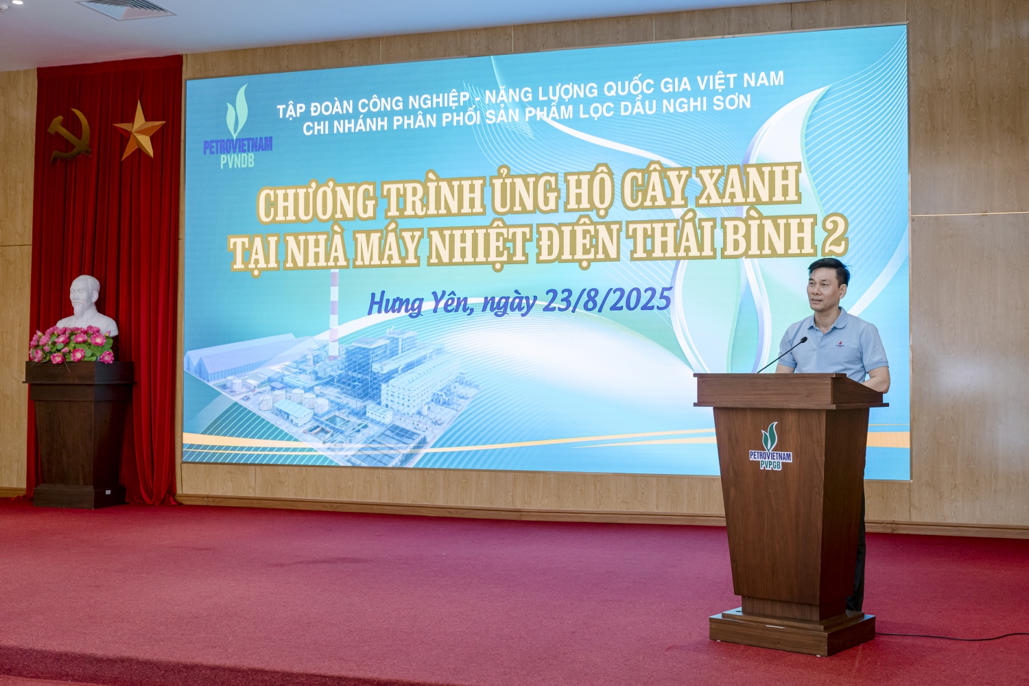 PVNDB trao tặng 500 cây xanh cho Nhà máy Nhiệt điện Thái Bình 2 PVNDB trao tặng 500 cây xanh cho Nhà máy Nhiệt điện Thái Bình 2