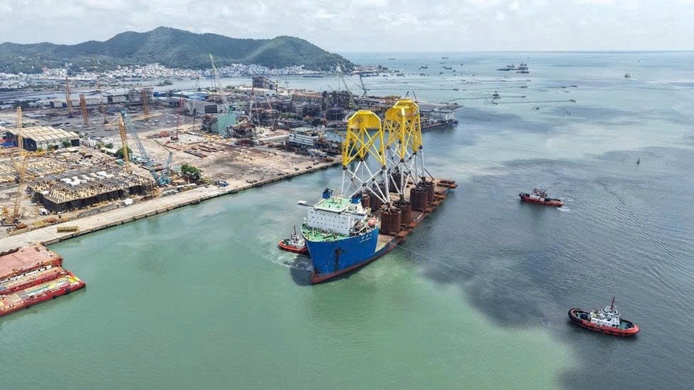 Những chân đế điện gió cuối cùng của dự án CHW2204 vươn ra biển lớn, vươn tầm quốc tế Những chân đế điện gió cuối cùng của dự án CHW2204 vươn ra biển lớn, vươn tầm quốc tế