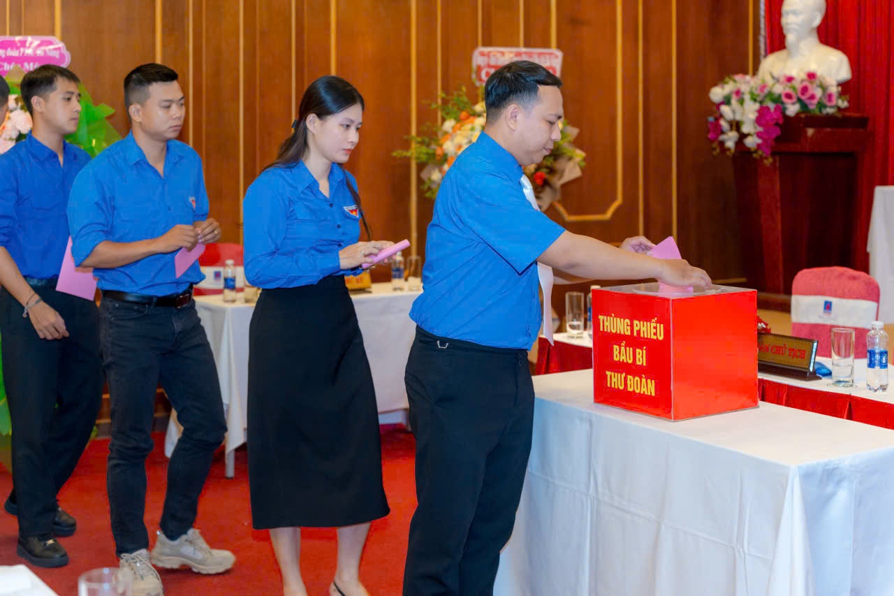 Đoàn PTSC Đà Nẵng: Tiên phong - Đoàn kết – Nhiệt huyết – Sáng tạo trên mọi mặt trận Đoàn PTSC Đà Nẵng: Tiên phong - Đoàn kết – Nhaiệt huyết – Sáng tạo trên mọi mặt trận