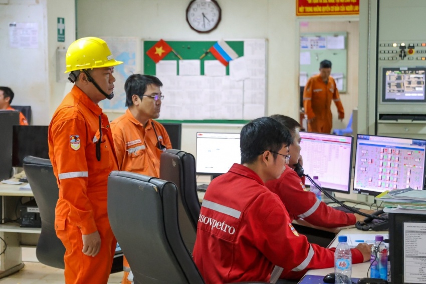 Giàn nén khí Trung tâm hoàn thành bảo dưỡng 2025 an toàn, đúng tiến độ Giàn nén khí Trung tâm (Vietsovpetro) hoàn thành bảo dưỡng sửa chữa năm 2025 an toàn, đúng tiến độ