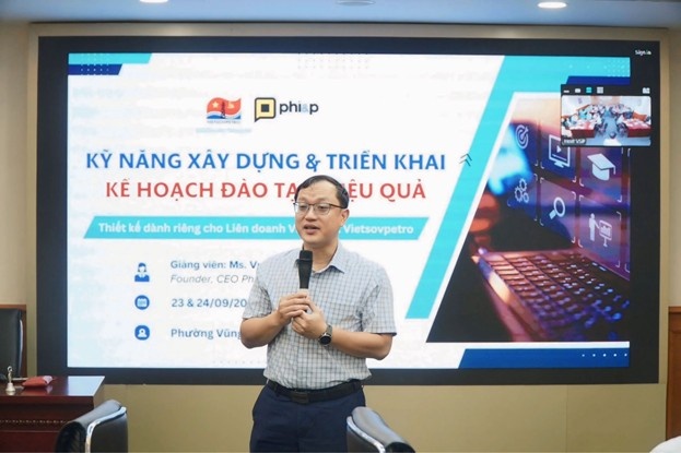 Vietsovpetro tổ chức khóa đào tạo “Kỹ năng xây dựng và triển khai kế hoạch đào tạo hiệu quả” Vietsovpetro tổ chức khóa đào tạo “Kỹ năng xây dựng và triển khai kế hoạch đào tạo hiệu quả”