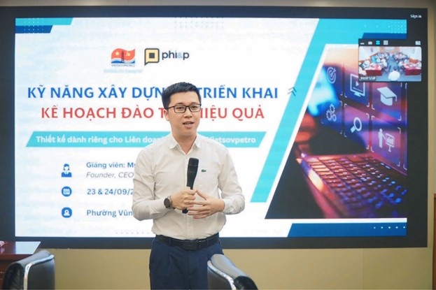 Vietsovpetro tổ chức khóa đào tạo “Kỹ năng xây dựng và triển khai kế hoạch đào tạo hiệu quả” Vietsovpetro tổ chức khóa đào tạo “Kỹ năng xây dựng và triển khai kế hoạch đào tạo hiệu quả”