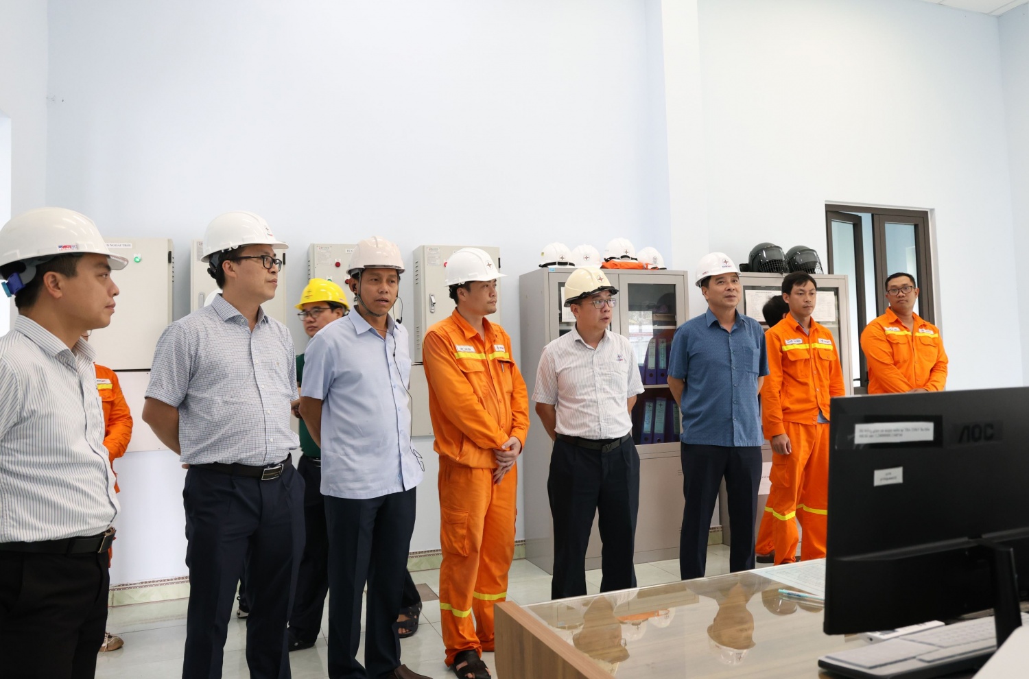EVN tập trung cao độ ứng phó bão số 10