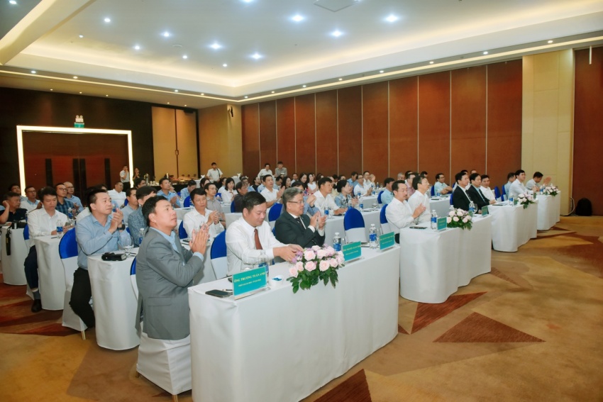 PVEP POC và Vietsovpetro tổ chức Lễ Ký kết Hợp đồng EPCI dự án phát triển mỏ Đại Hùng Nam, Lô 05 -1(a) PVEP-POC và Vietsovpetro ký kết hợp đồng EPCI dự án phát triển mỏ Đại Hùng Nam, Lô 05-1(a)