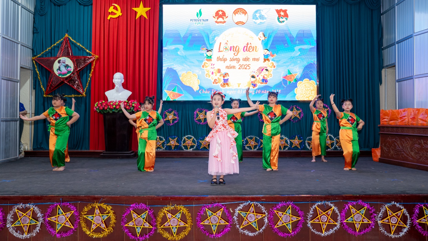 Đoàn Thanh niên PVPGB thắp sáng niềm vui Trung thu cho trẻ em nghèo tại Cần Thơ