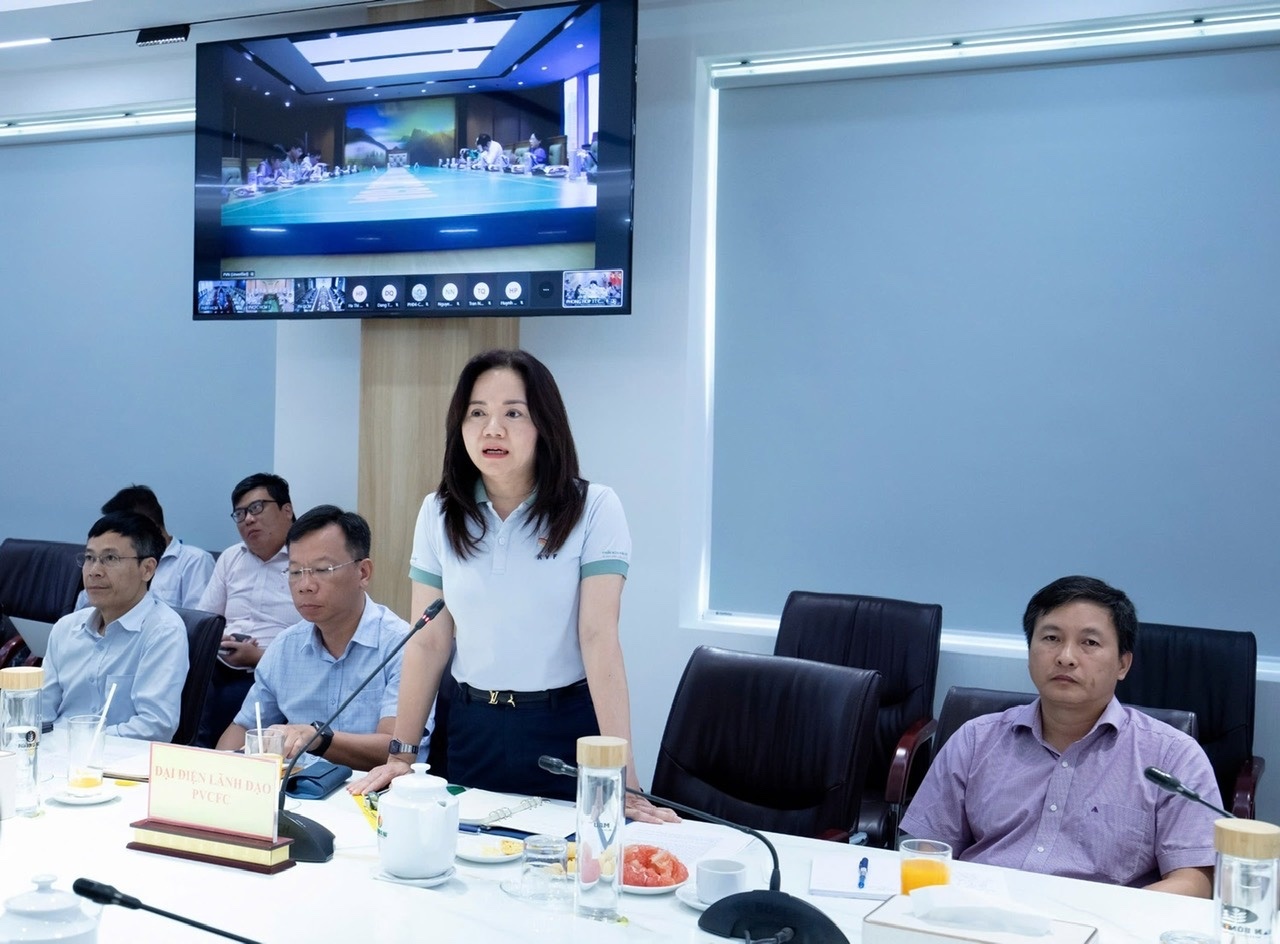 Đoàn giám sát Petrovietnam làm việc thường kỳ năm 2025 với PVCFC