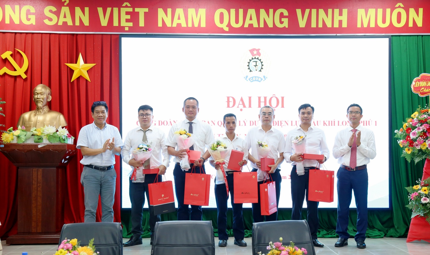 Công đoàn Ban QLDA Long Phú 1: Đổi mới - Sáng tạo - Vì người lao động - Vì tiến độ công trình Công đoàn Ban QLDA Long Phú 1: Đổi mới - Sáng tạo - Vì người lao động - Vì tiến độ công trình