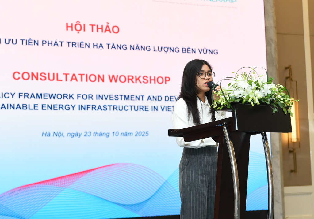 Ưu tiên phát triển hạ tầng năng lượng bền vững phục vụ chuyển đổi xanh và tăng trưởng dài hạn Ưu tiên phát triển hạ tầng năng lượng bền vững phục vụ chuyển đổi xanh và tăng trưởng dài hạn