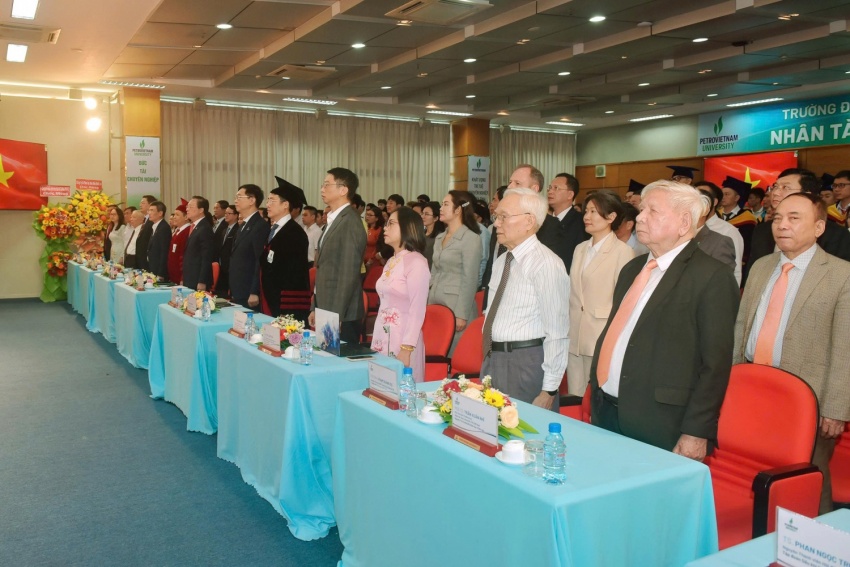 PVU long trọng tổ chức Lễ Khai giảng năm học mới 2025-2026 và Trao bằng Tốt nghiệp 2025 PVU long trọng tổ chức Lễ khai giảng năm học mới 2025-2026 và trao bằng tốt nghiệp 2025