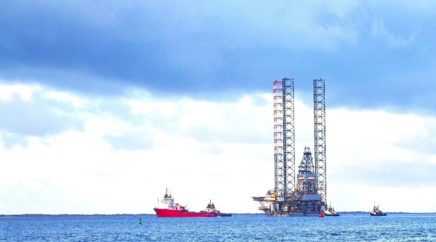The PV DRILLING IX rig starts her journey to Vietnam The PV DRILLING IX rig starts her journey to Vietnam