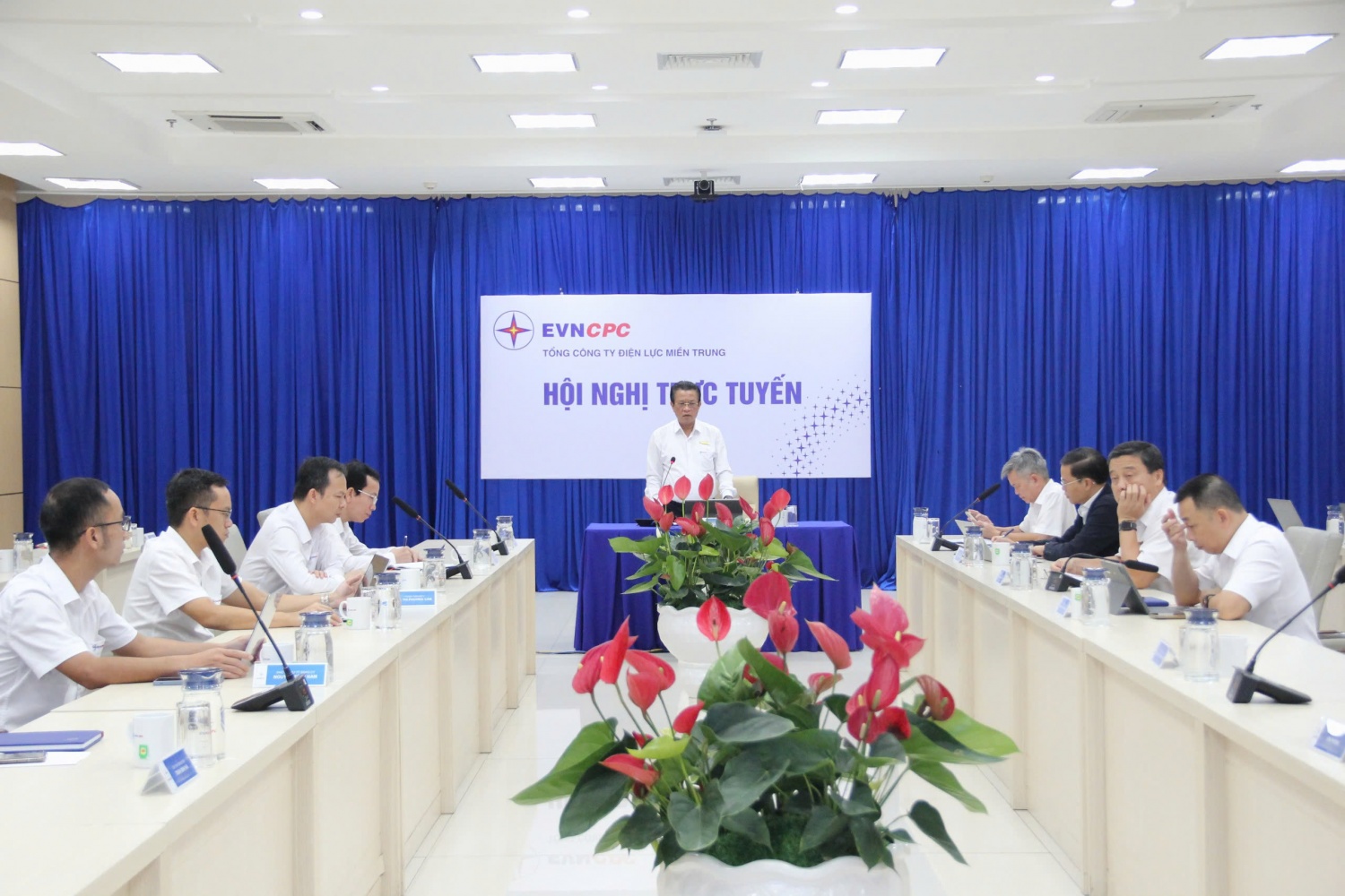 EVNCPC khẩn ứng phó mưa lũ và bão số 13 EVNCPC khẩn ứng phó mưa lũ và bão số 13