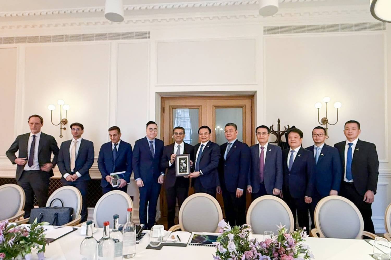 Petrovietnam thúc đẩy hợp tác năng lượng tại Vương quốc Anh
