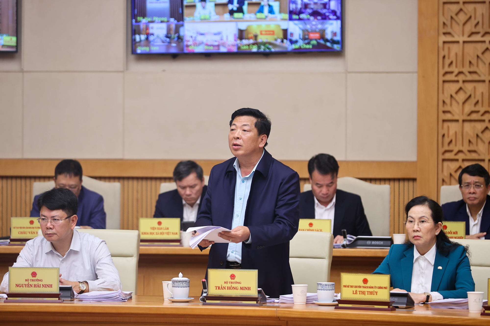 Thủ tướng: Tốc độ tăng GDP quý IV phải đạt trên 8,4%