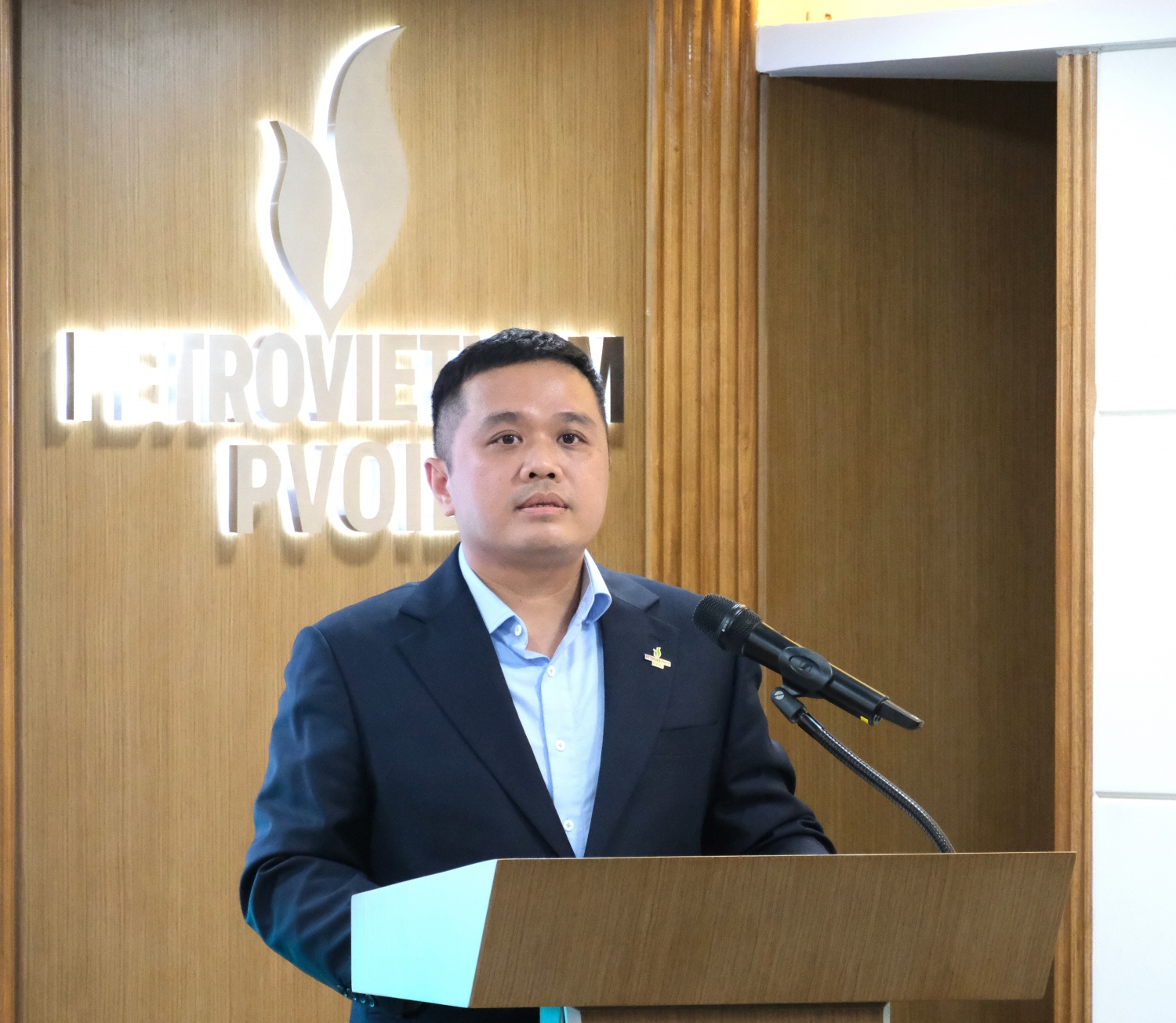 Ông Nguyễn Đăng Trình – Tổng Giám đốc PVOIL Ông Nguyễn Đăng Trình – Tổng Giám đốc PVOIL