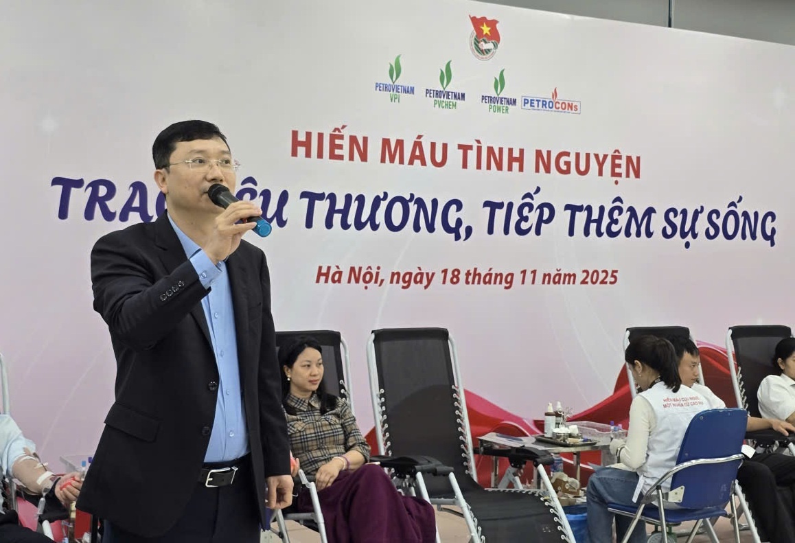 Tuổi trẻ Petrovietnam tổ chức chương trình hiến máu tình nguyện: “Trao yêu thương, tiếp thêm sự sống” Tuổi trẻ Petrovietnam tổ chức chương trình hiến máu tình nguyện: “Trao yêu thương, tiếp thêm sự sống”