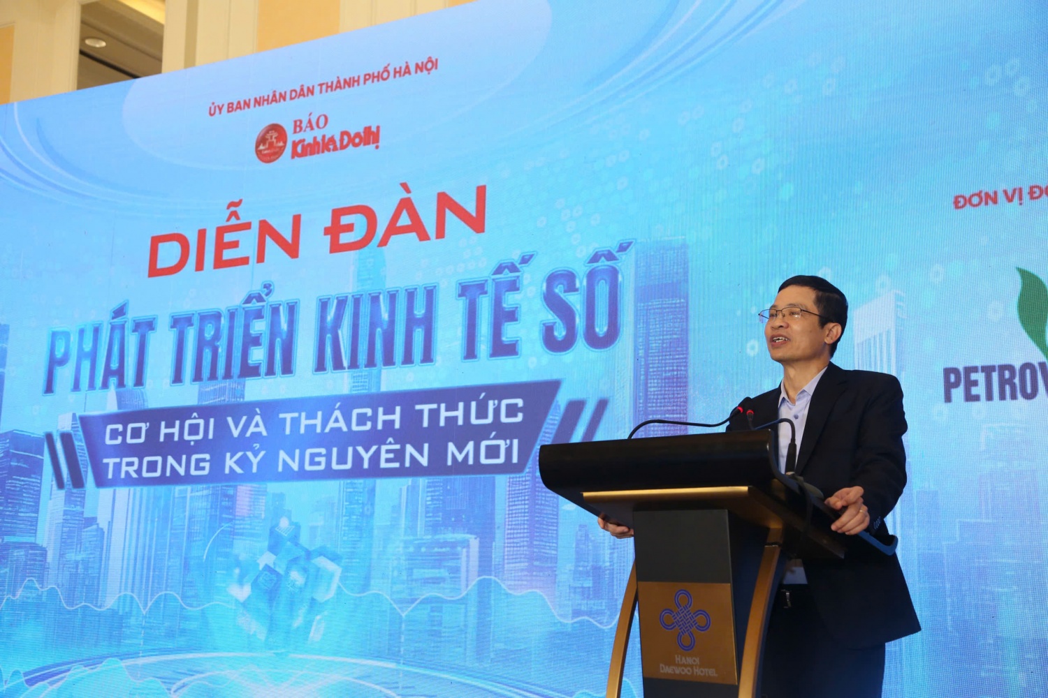 Việt Nam dẫn đầu Đông Nam Á về tốc độ phát triển kinh tế số 3 năm liền Việt Nam dẫn đầu Đông Nam Á về tốc độ phát triển kinh tế số 3 năm liền