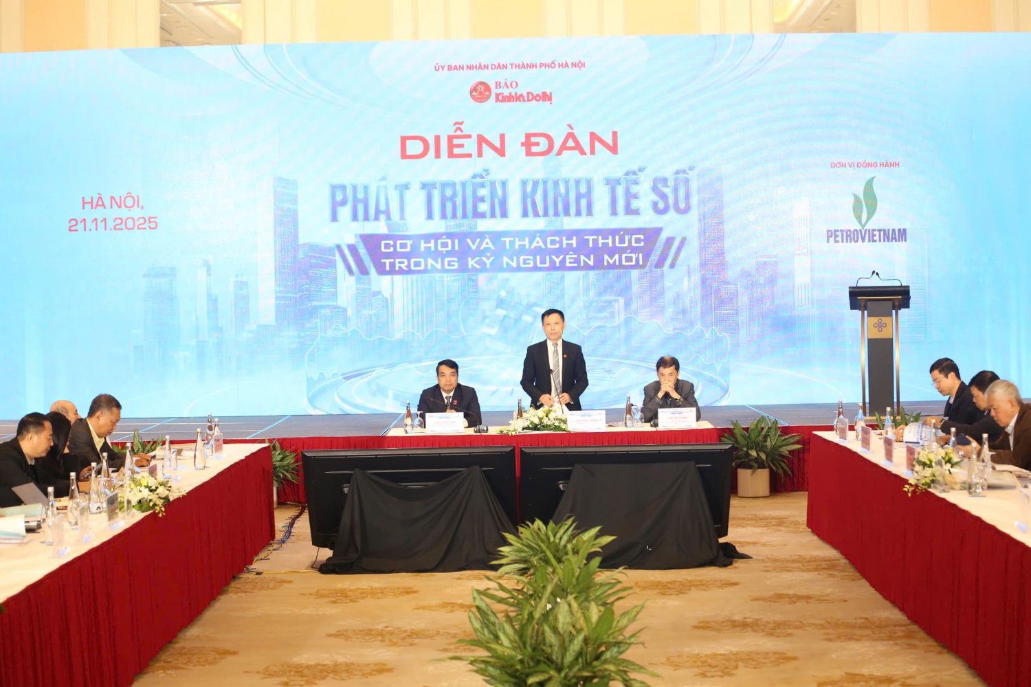 Việt Nam dẫn đầu Đông Nam Á về tốc độ phát triển kinh tế số 3 năm liền Việt Nam dẫn đầu Đông Nam Á về tốc độ phát triển kinh tế số 3 năm liền