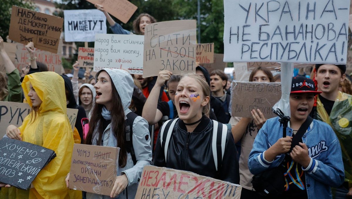 Ukraine: Bê bối tham nhũng lớn trong lĩnh vực năng lượng Ukraine: Bê bối tham nhũng lớn trong lĩnh vực năng lượng