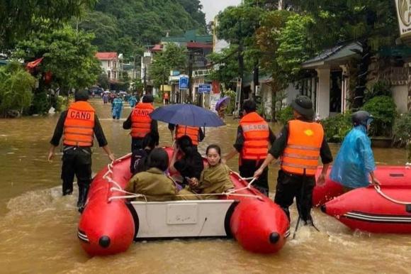 Thông báo Kết luận của Bộ Chính trị về khắc phục hậu quả mưa, lũ đặc biệt lớn ở miền Trung