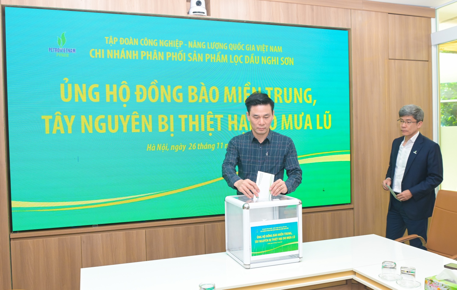 PVNDB sẻ chia cùng đồng bào miền Trung, Tây Nguyên khắc phục hậu quả mưa lũ PVNDB sẻ chia cùng đồng bào miền Trung, Tây Nguyên khắc phục hậu quả mưa lũ