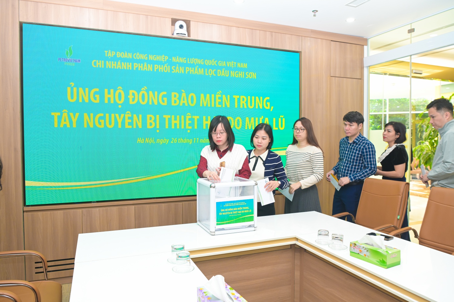 người lao động VPI tại khu vực Hà Nội quyên góp ủng hộ đồng bào miền Trung và Tây Nguyên khắc phục hậu quả bão lũ người lao động VPI tại khu vực Hà Nội quyên góp ủng hộ đồng bào miền Trung và Tây Nguyên khắc phục hậu quả bão lũ